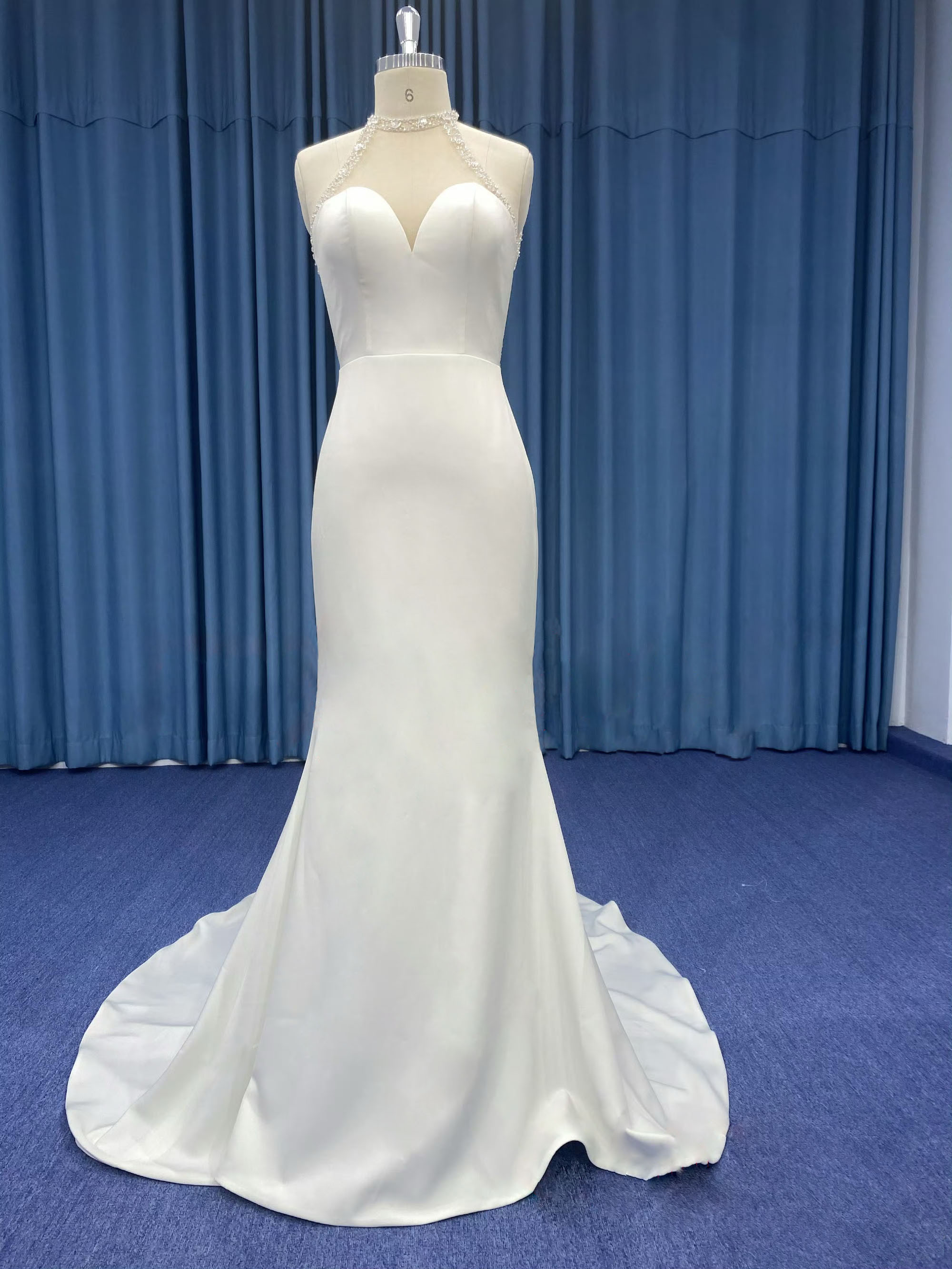 激安！背中空き　ホルターネック　ハートライン　エレガントなシルエット　ウェディングドレス結婚式シンプル　白　お色直し挙式 43,537円