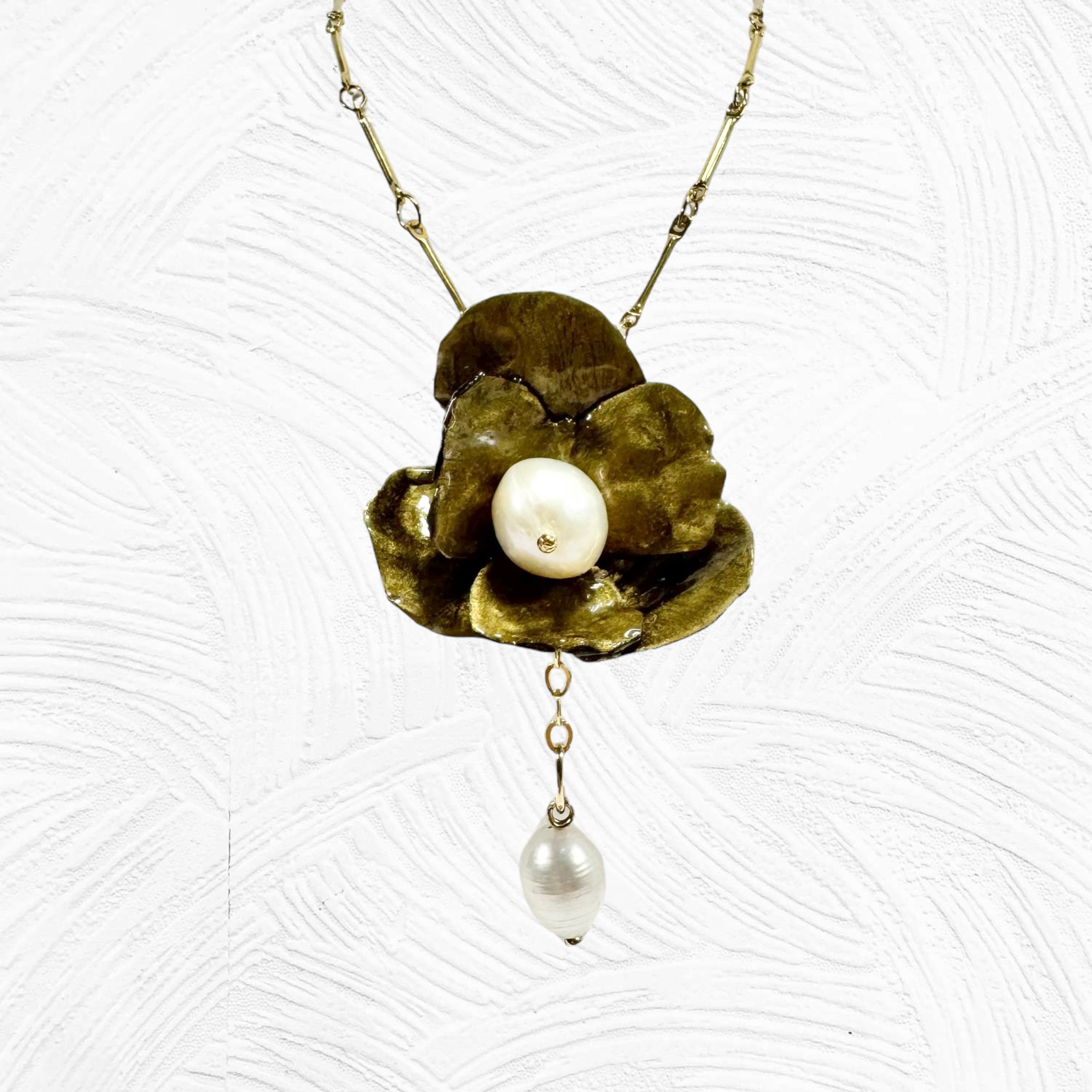 アネモネ　ネックレス　ゴールド　お花　春　季節　淡水パール　一粒　エレガント　アップサイクル エコ サステナブル　お揃い