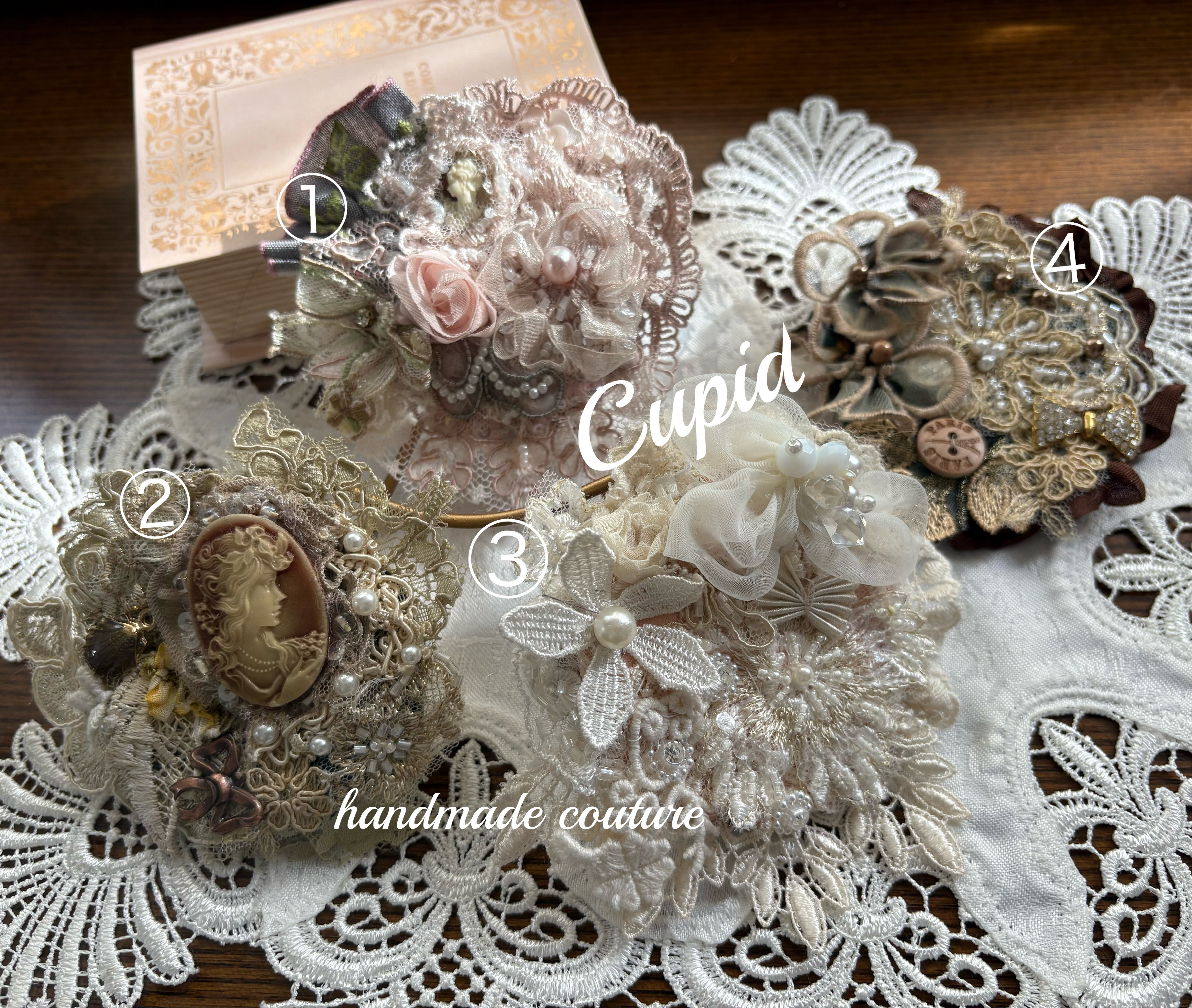 カメオパーツ・フランスレース・モチーフ・などを用いたヴィクトリアン・お花コサージュ（選択、1点物）