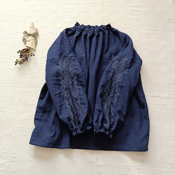 お袖レース❀ ハイネックギャザーブラウス　ネイビーのダブルガーゼ　日本製　卒園卒業式、入園入学式、セミフォーマルにも 2枚目の画像