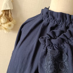 お袖レース❀ ハイネックギャザーブラウス　ネイビーのダブルガーゼ　日本製　卒園卒業式、入園入学式、セミフォーマルにも 11枚目の画像