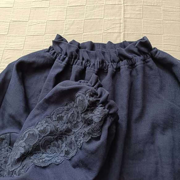 お袖レース❀ ハイネックギャザーブラウス　ネイビーのダブルガーゼ　日本製　卒園卒業式、入園入学式、セミフォーマルにも 4枚目の画像