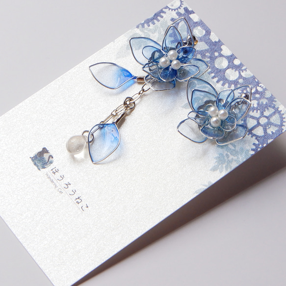『紫陽花』あじさいのアシンメトリーピアス・イヤリング　ディップアート/耳飾り 4枚目の画像