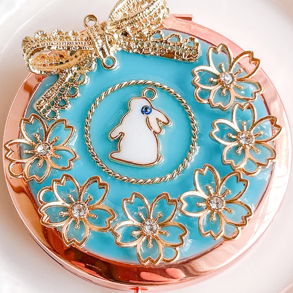 桜咲く幸せうさぎのコンパクトミラー※ターコイズブルー 桜 うさぎ