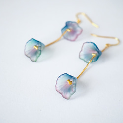花クラゲピアス/イヤリング カラー ブルー P1130 ピアス（フック