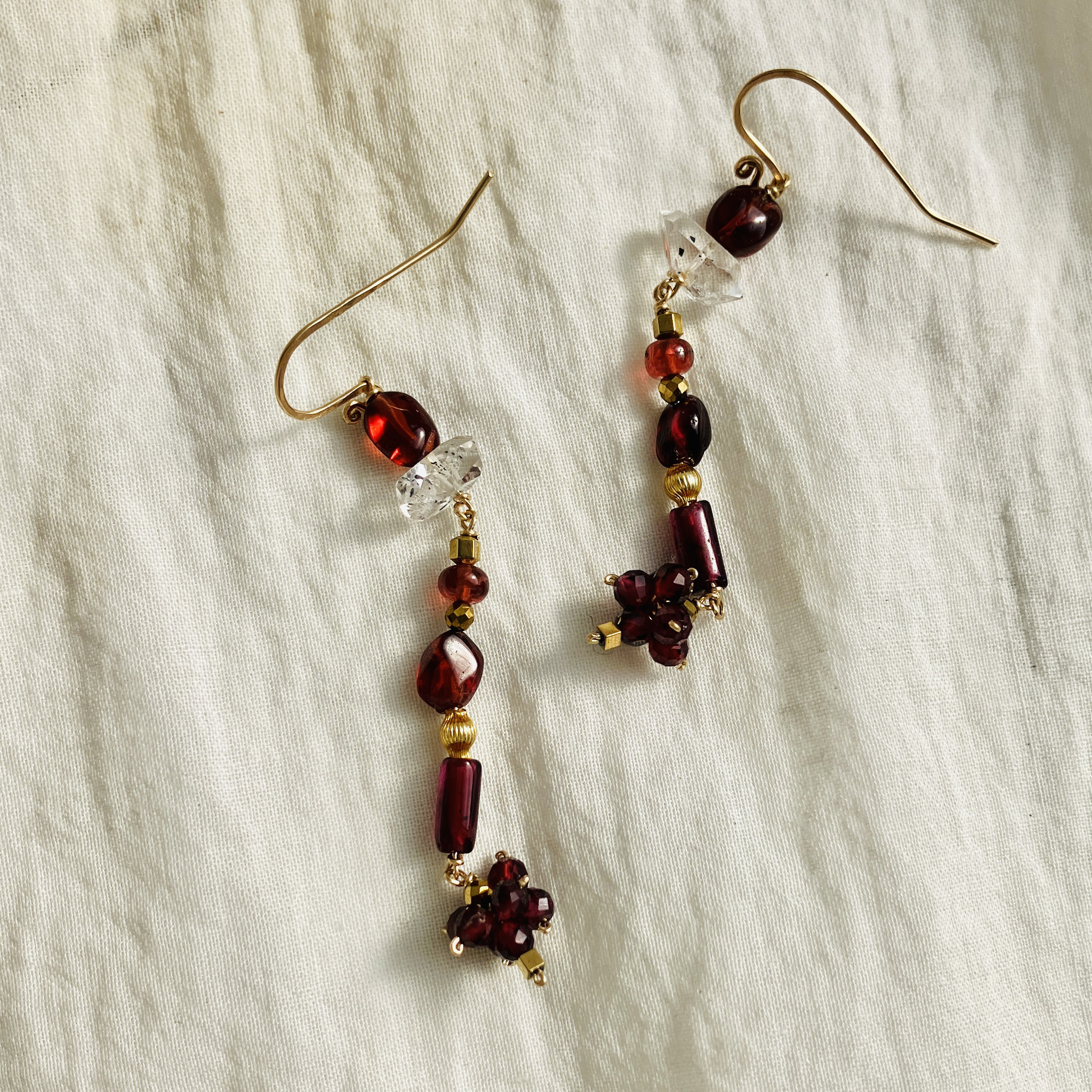 Raspberry jam　木苺のジャム　K１４gfフックピアス　１点もの　イヤリング等変更可