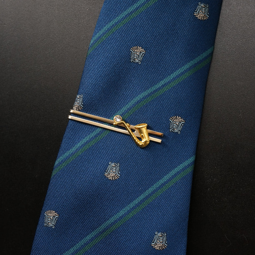 サックス スワロフスキー ネクタイピン メール便送料無料 タイピン