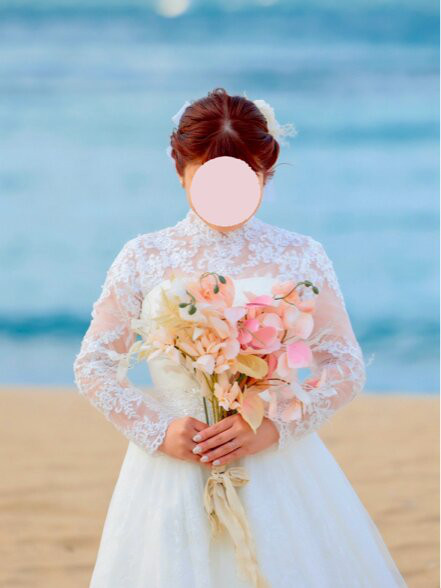 実例写真！ボレロ ロングスリーブ ビーズ キラキラスパンコール ハンドメイド くるみボタン ウェディングドレス