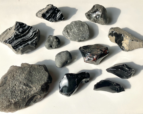 黒曜石　12ｃｍ前後 玉　天然石 黒曜石 12cm前後 玉 天然石