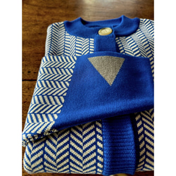 RATA❤️秋冬春三季❤️獨具特色的「百搭開襟衫」❤️RATA原創日本製造❤️亮藍色x象牙色 第4張的照片