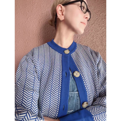 RATA❤️秋冬春三季❤️獨具特色的「百搭開襟衫」❤️RATA原創日本製造❤️亮藍色x象牙色 第7張的照片