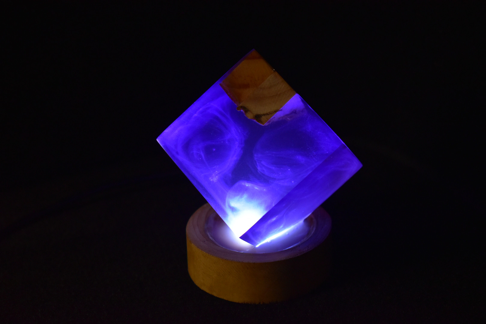 ウッドレジンナイトランプ キューブ型 №4