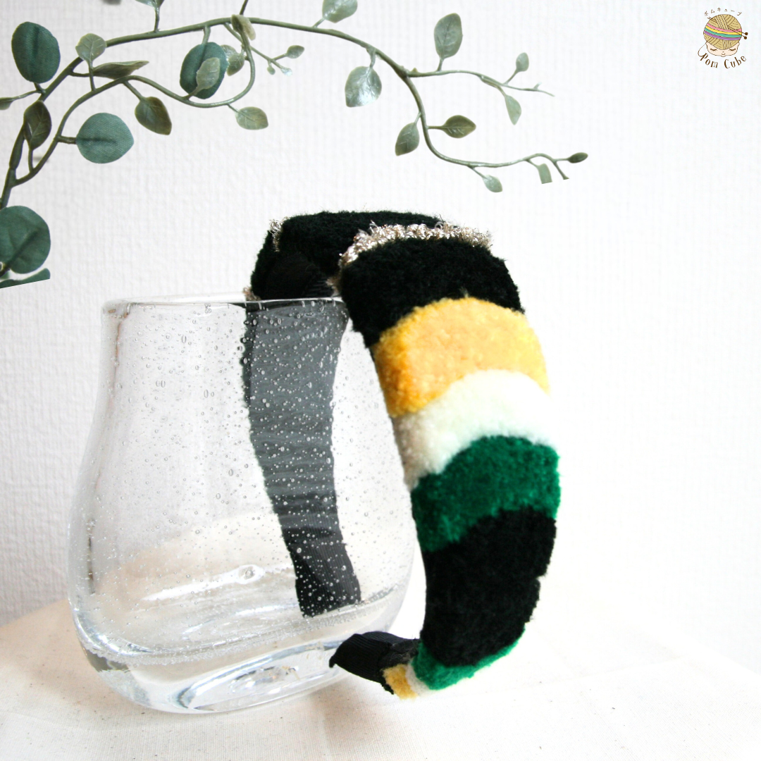 ✧再販✧ふわふわ刺繡のずれないボリュームカチューシャ 太陽と天の川【受注制作】