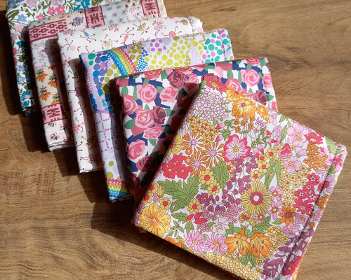 ✨専用✨リバティ　タナローン　ハーフガーゼハンカチ　ハンドメイド　12点 ハンドメイド*リバティxガーゼハンカチ**53 - メルカリ