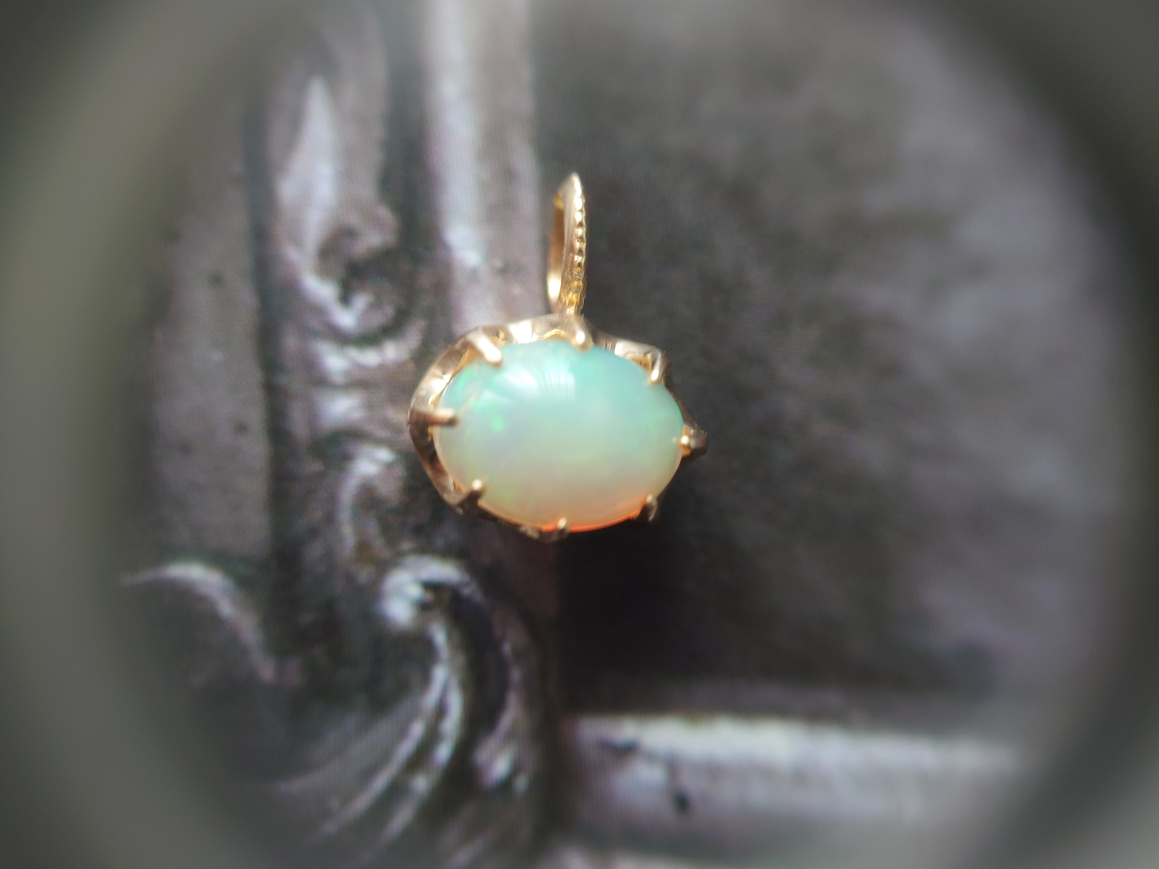 【売り切り】限定1つ オパール  K18 ペンダントトップ