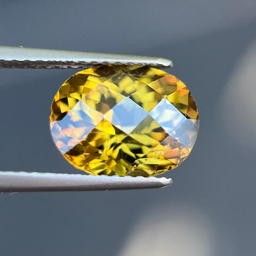 シンハライトルース レアーストン 天然石 宝Rare Stone Natural