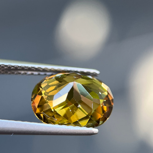 シンハライトルースレアーストンNaturalSinhallite 3.94 ct シンハライトルース レアーストン 天然石 宝Rare Stone Natural