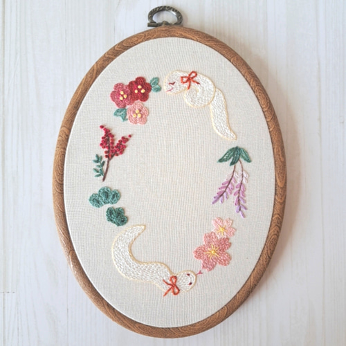【桜坂美野様オーダー専用ページ】リネン刺繍 秀〆 季節の刺繍 タペストリー おしゃれ Mサイズ 桜 ミモザ