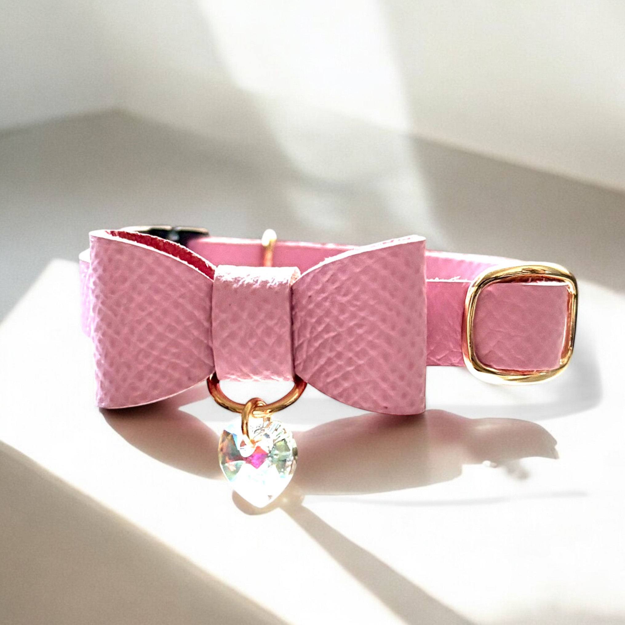 猫首輪　ハートクリスタルチャーム　ラベンダーベビーピンク　リボン