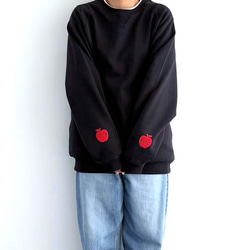 りんごのスウェット（ダークネイビー / 薄手スウェット） 11枚目の画像