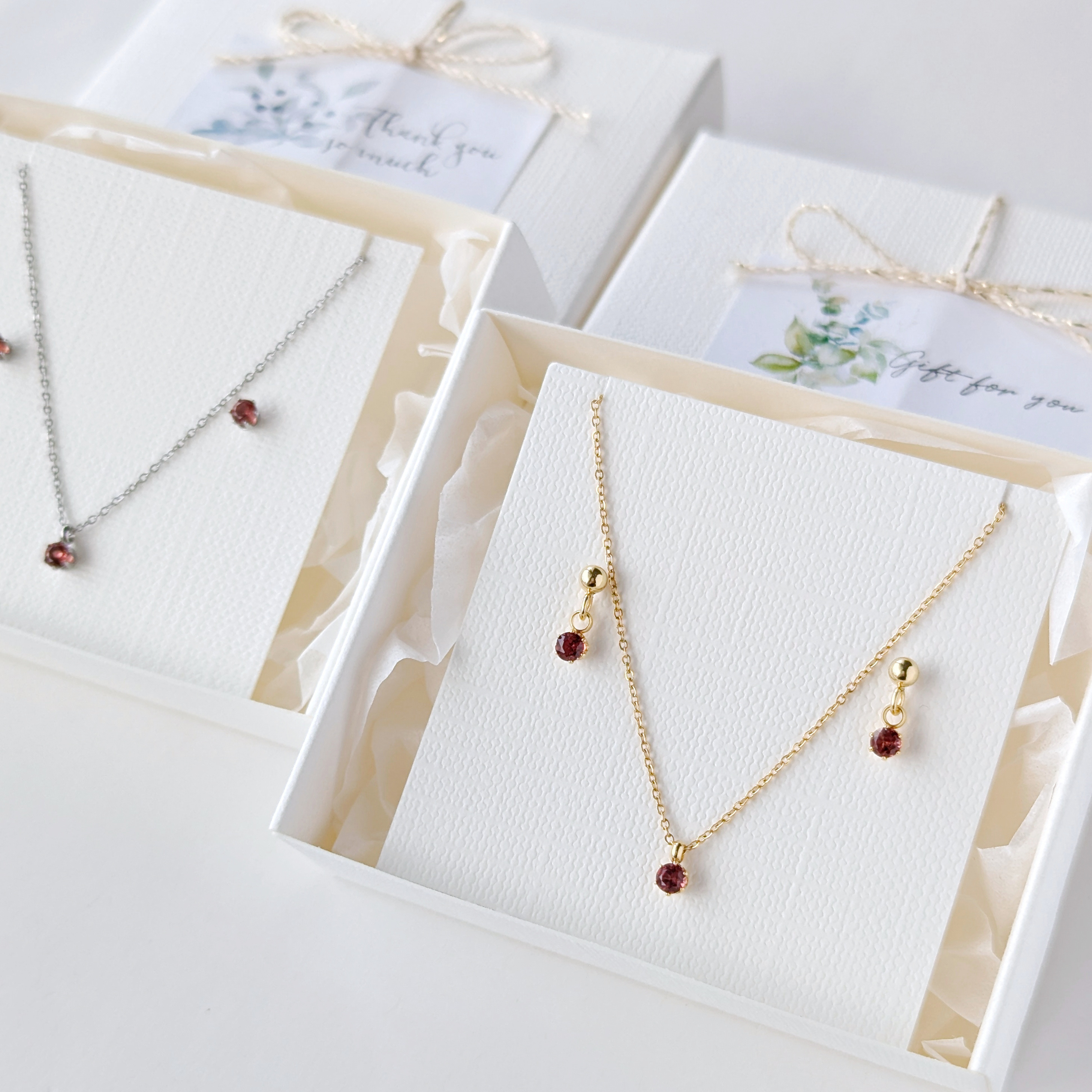 《選べるデザイン》＊2点セット＊ 宝石質 AAA ガーネットの1粒プチピアス/イヤリング＆ネックレス