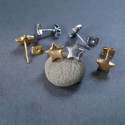 [1ペア]オールステンレス 約9mm スタッドピアス スター 星 キャッチ付き 金属アレルギー対応 12枚目の画像