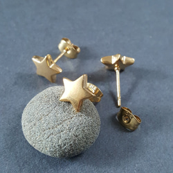 [1ペア]オールステンレス 約9mm スタッドピアス スター 星 キャッチ付き 金属アレルギー対応 7枚目の画像