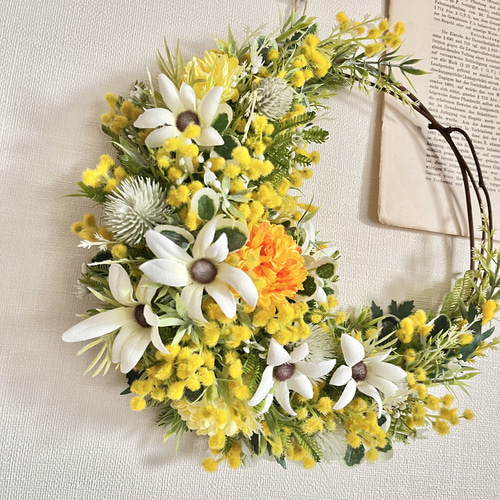 ミモザと春の花の三日月リース リース ＊COCO HANA＊ 通販 18785371