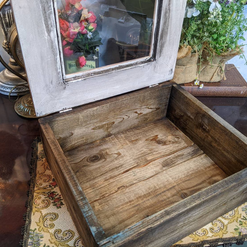 アンティークな飾り棚 アンティークな額縁フレーム ヴィンテージウッドボックス アンティークな飾り棚 ヴィンテージウッドボックス アンティーク