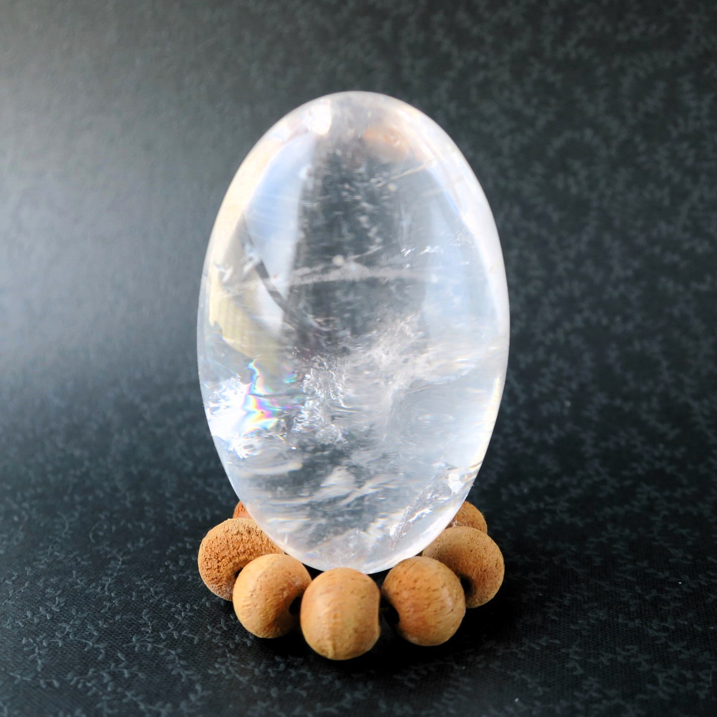 【虹入り】ヒマラヤ水晶　シバリンガム　パールバティ　マニカラン産　大きめ　108g｜天然石置物 × クリア2025