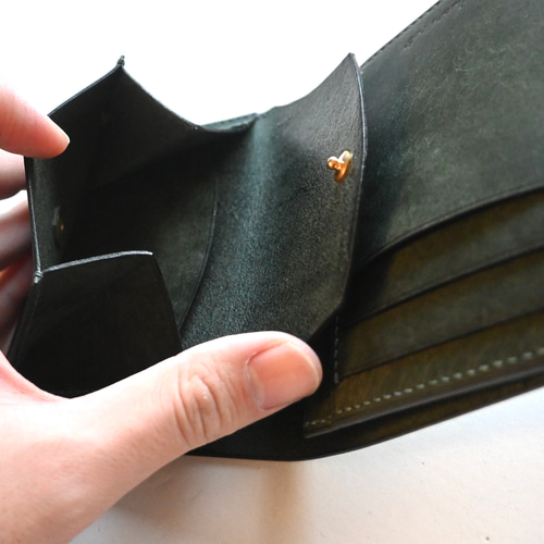 ミドルウォレット【フォレストグリーン】二つ折り財布 マルゴー