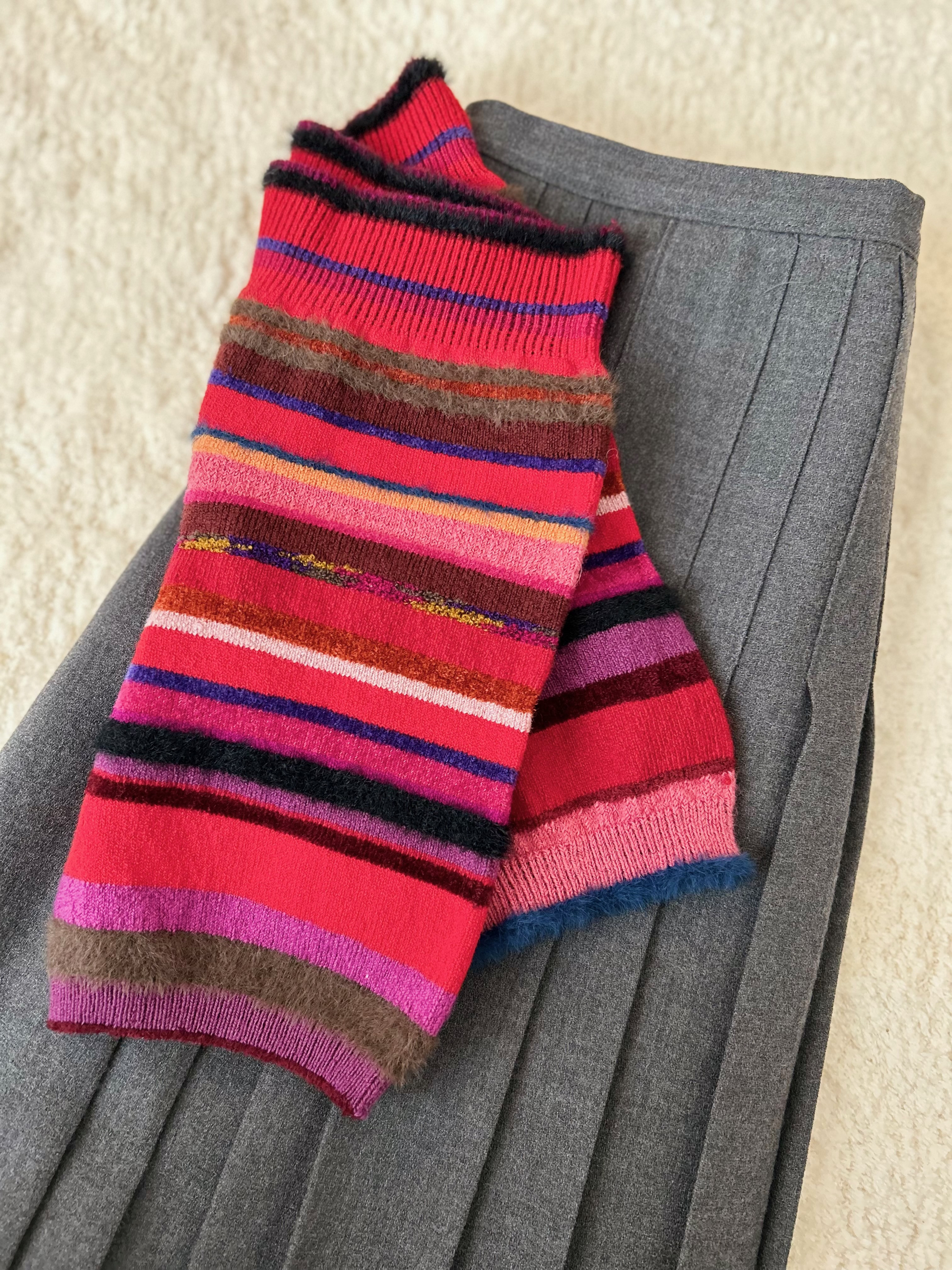 世界で一つだけの糸から紡ぐあったかわいい♡ ichiri 彩りニットパンツ　レッドピンク系