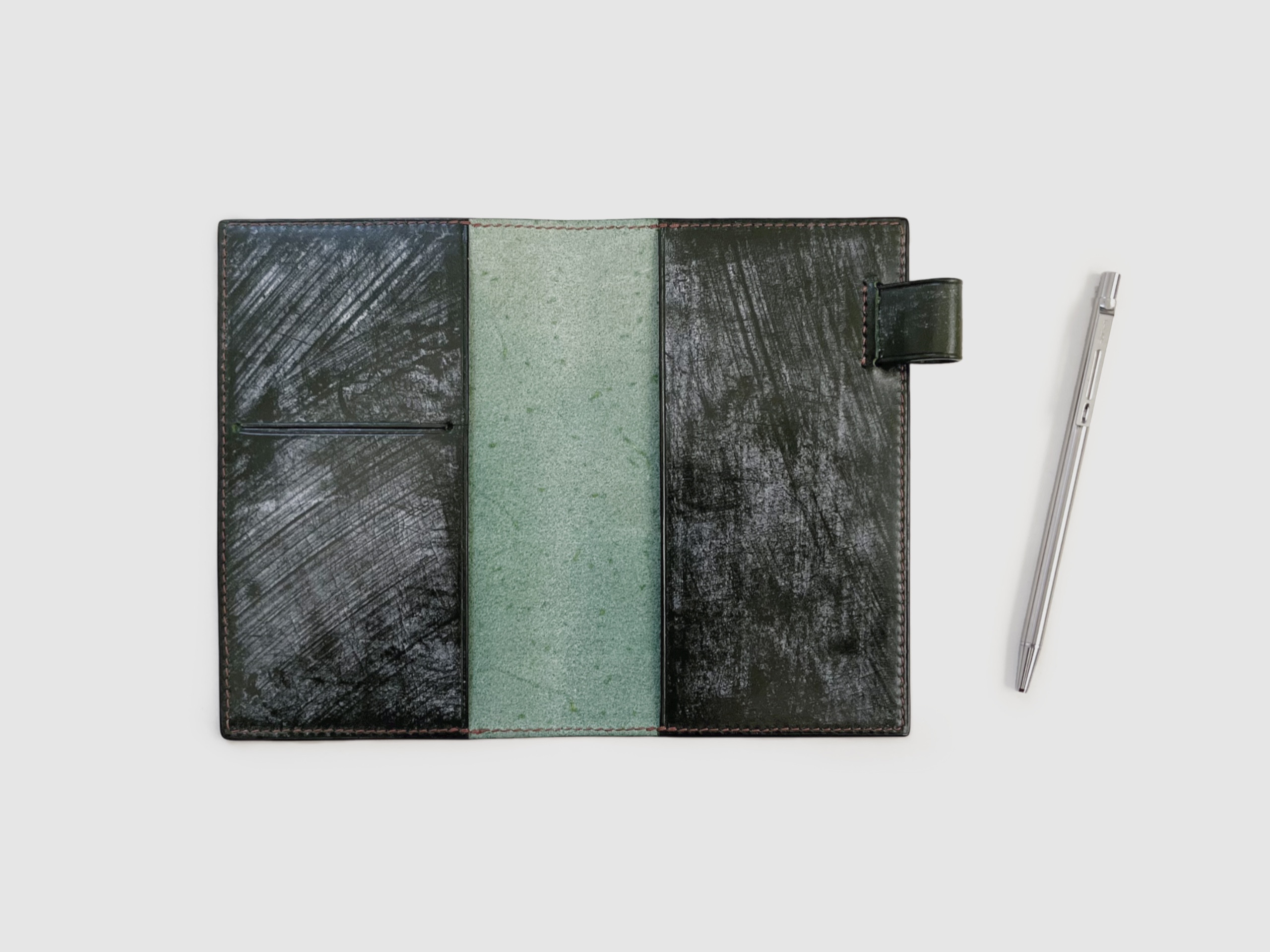 【ブライドルレザー】B7手帳カバー　ノートカバー　本革　手縫い