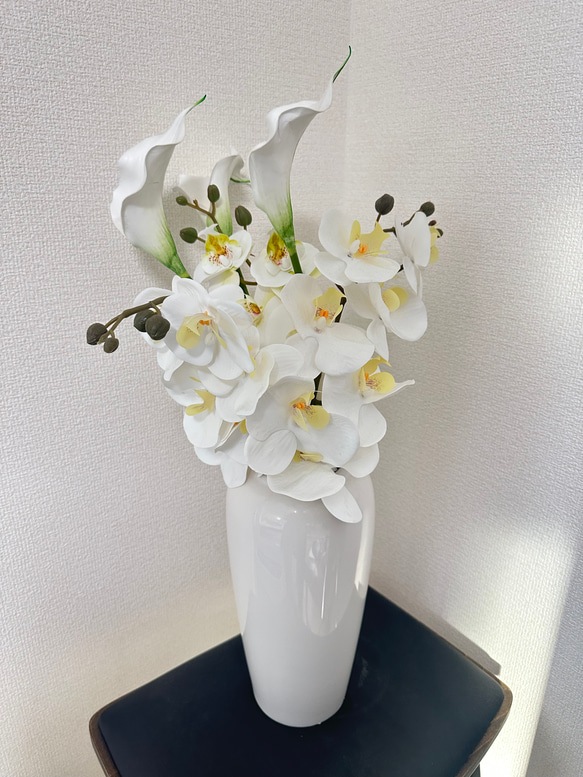 ⑨ 造花アレンジメント 白色　胡蝶蘭花束 アートフラワー　花器入　インテリア fit=scale-down,w=1200