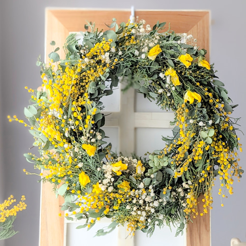 春を告げるミモザとスイートピーのリース リース mamemona 通販