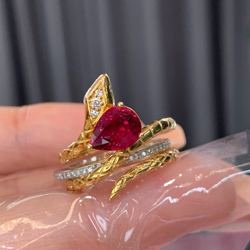 天然ルビー　ヘビリング 天然ルビーヘビリング