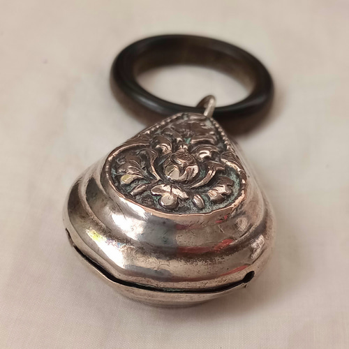 フランスアンティーク シルバー ラトル ガラガラ ⑧ シルバーメタルの