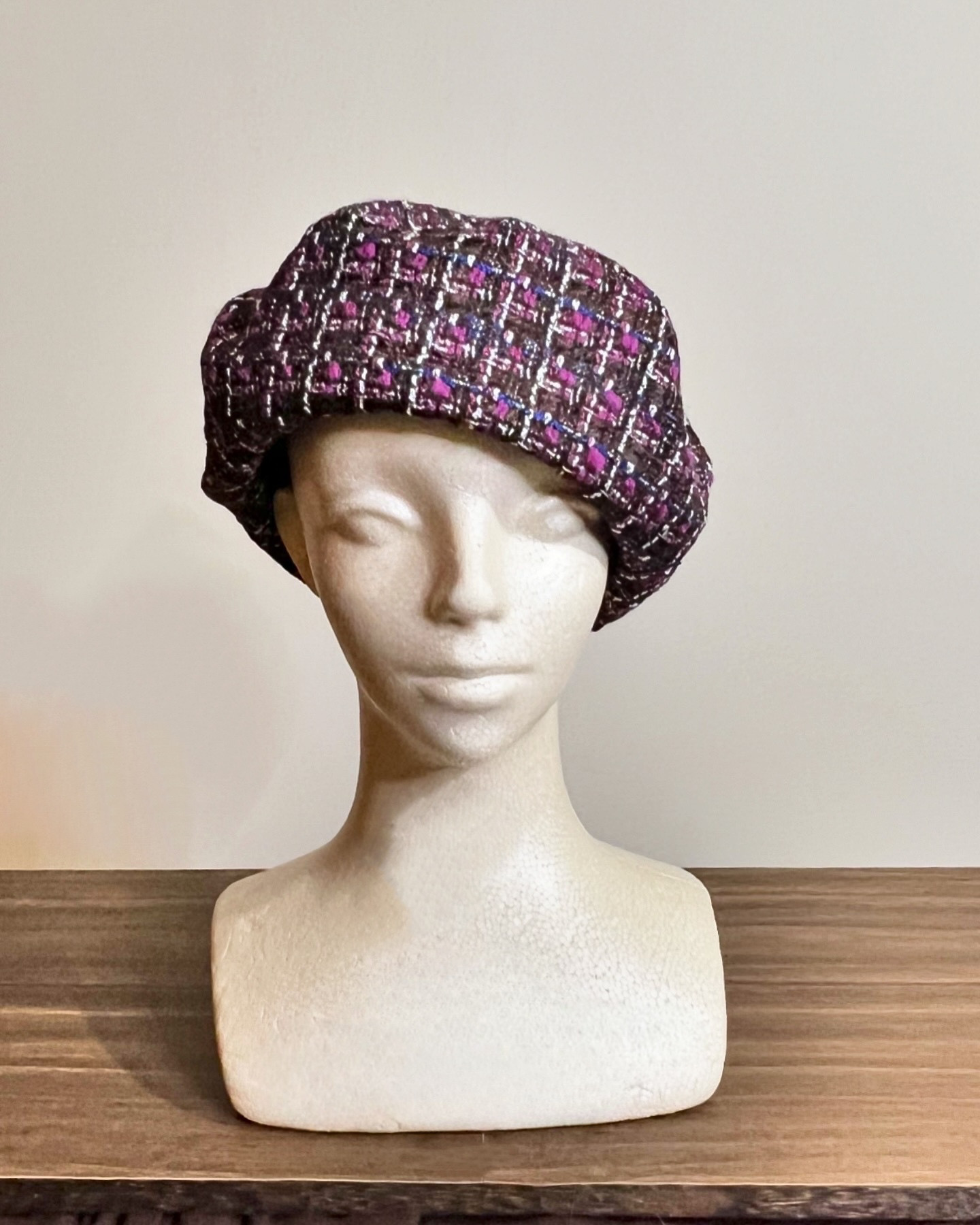 新作‼️ カタチにこだわるベレー帽　キュートなツイード　ブラウン×ピンク