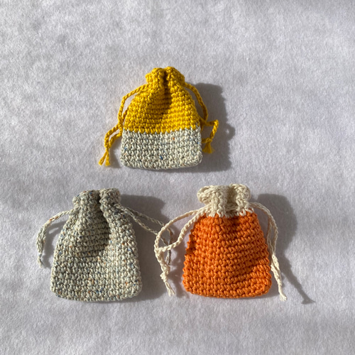 ♪送料無料♪ ミニミニ巾着3枚セット かぎ針編みでつくったコットン100  