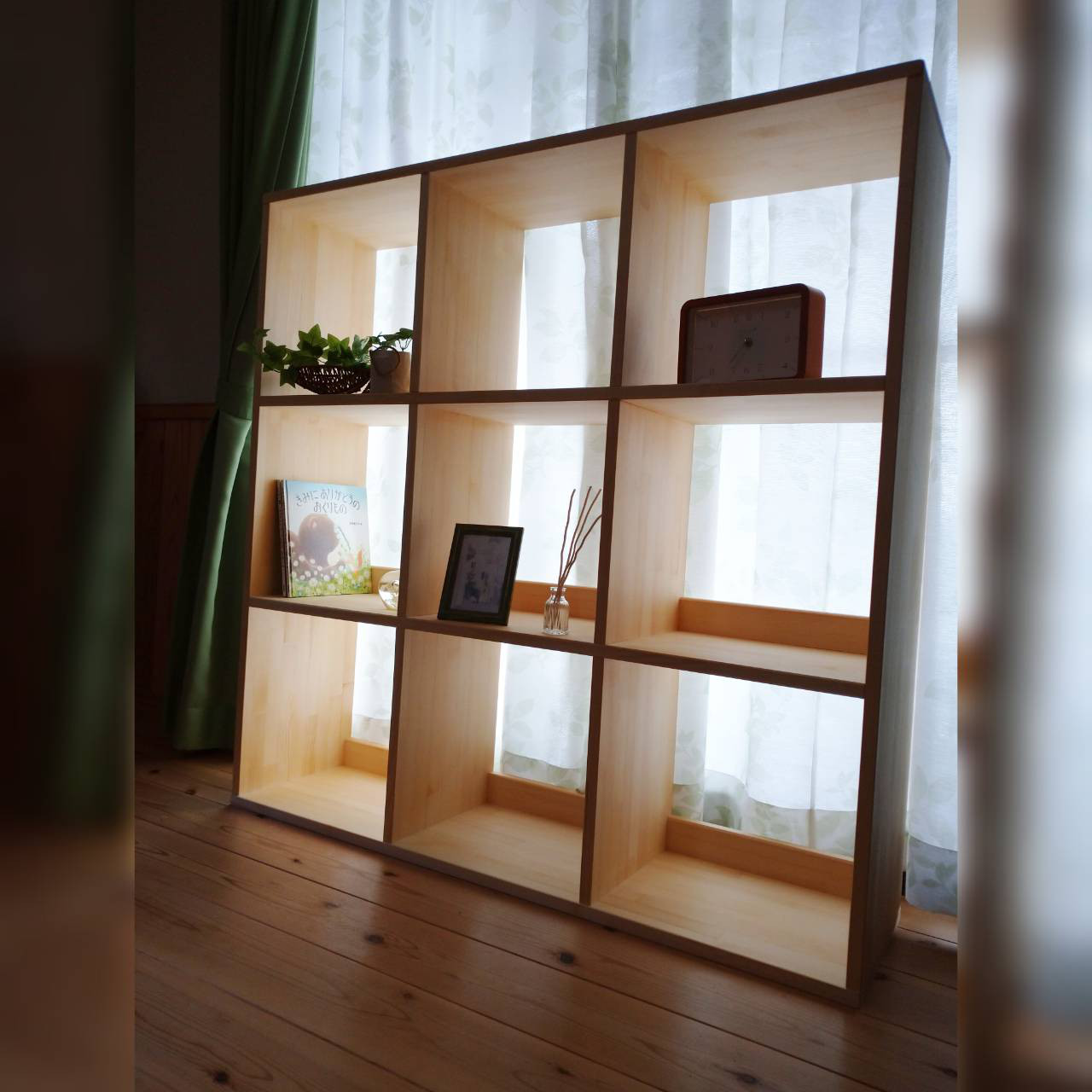 天然木　赤松集成材　☆大人気☆３×３マス　スタッキングシェルフ　子供本棚飾り棚　収納棚