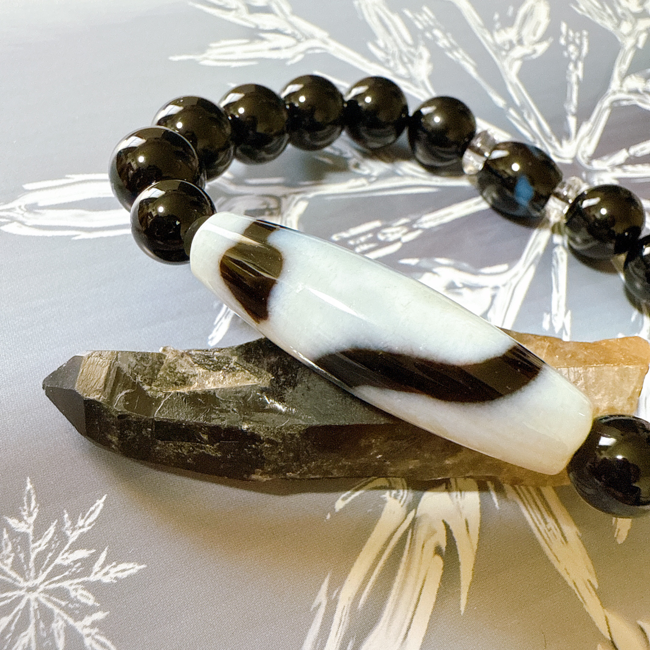 【ふたつの白蛇に見守られて】巡りを整える守護ブレス☆白蛇天珠×モリオン