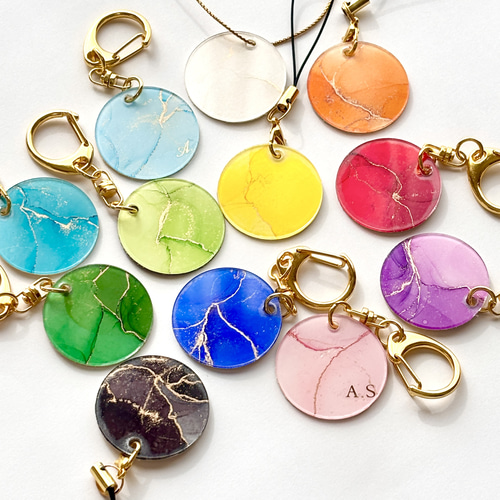 名入れ】全50色❤両面文字入れOK【六角形名入れチャーム】レジン