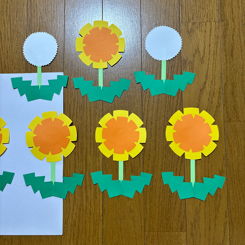 壁面飾り【たんぽぽ②】春 花 3月4月 新年度 保育教材 画用紙 切り絵