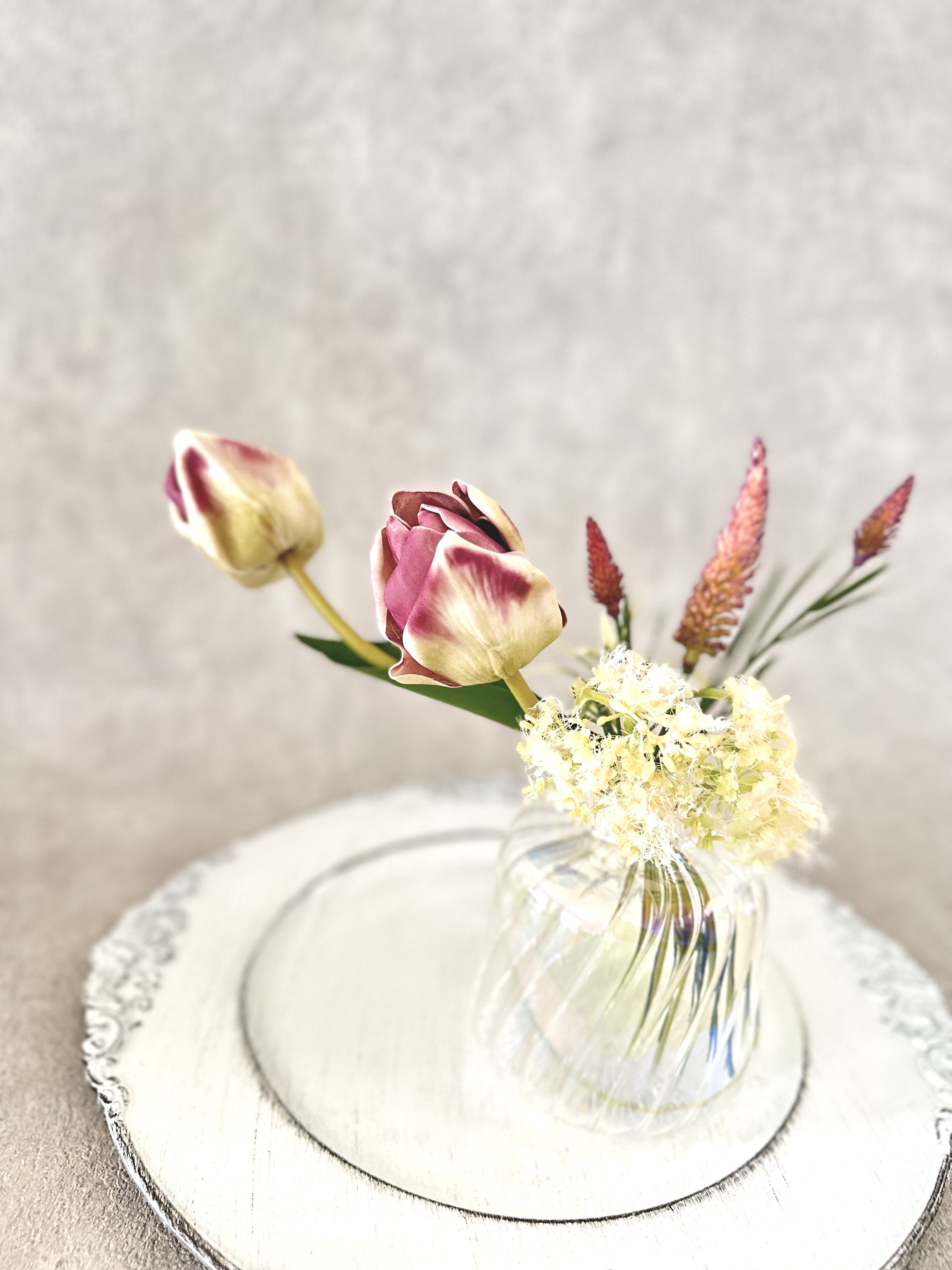 チューリップ　花瓶付きアレンジメント　造花　アーティフィシャルフラワー