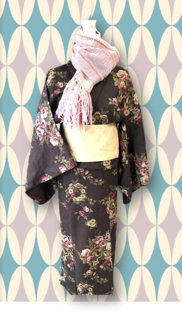 華やかな花柄 丸帯　全通　きもの　帯　リメイク　おしゃれ　和服　和装 1e36d8d1dad49542770826d36350fe