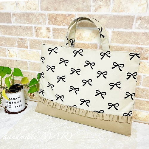 オーダーページ レッスンバッグ フリル付き ネイビー 紺 ワッペン