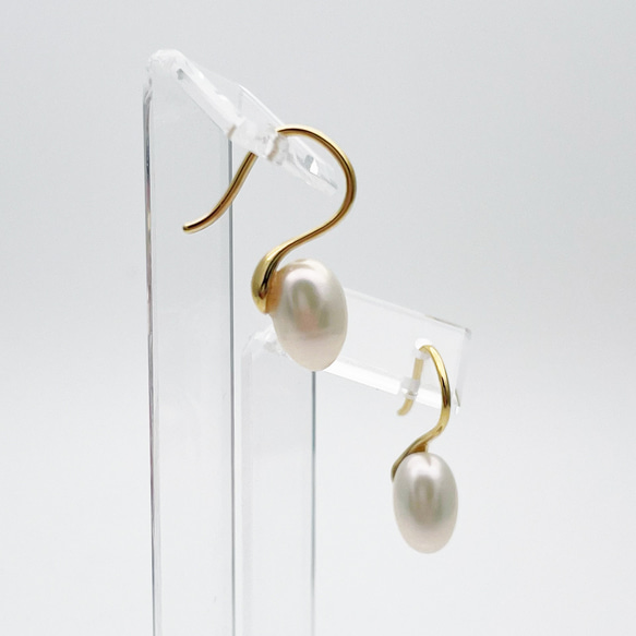 本当に綺麗な輝り輝り本真珠の雫フックピアス 10mm 淡水パール サージカルステンレス316L 金属アレルギー ライス 5枚目の画像