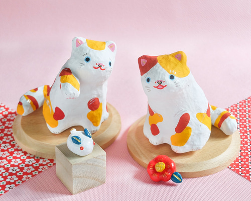 創作紙張り子 福招き猫 -季節の小物付き- 招き猫 めでたいけん 通販