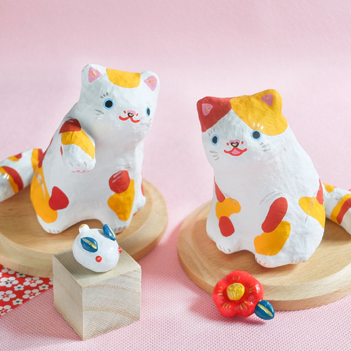 創作紙張り子 福招き猫 -季節の小物付き- 招き猫 めでたいけん 通販