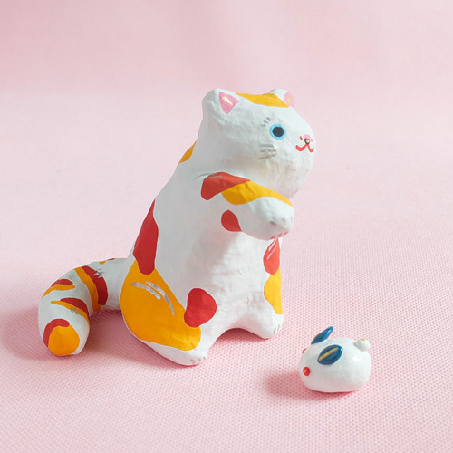 創作紙張り子 福招き猫 -季節の小物付き- 招き猫 めでたいけん 通販